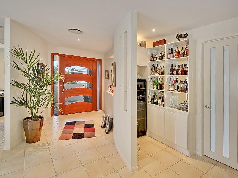 2 Flitcroft Place, Pelican Waters QLD 4551