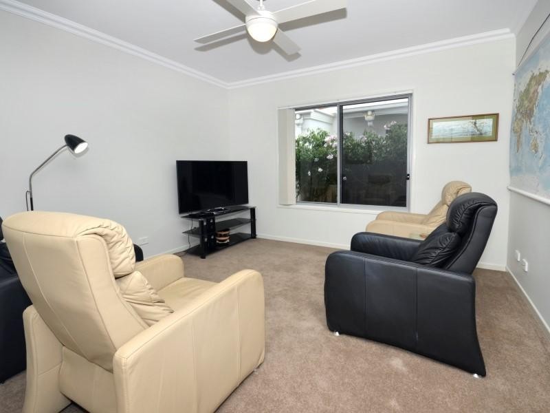 16 Foreshore  Court, Dicky Beach QLD 4551
