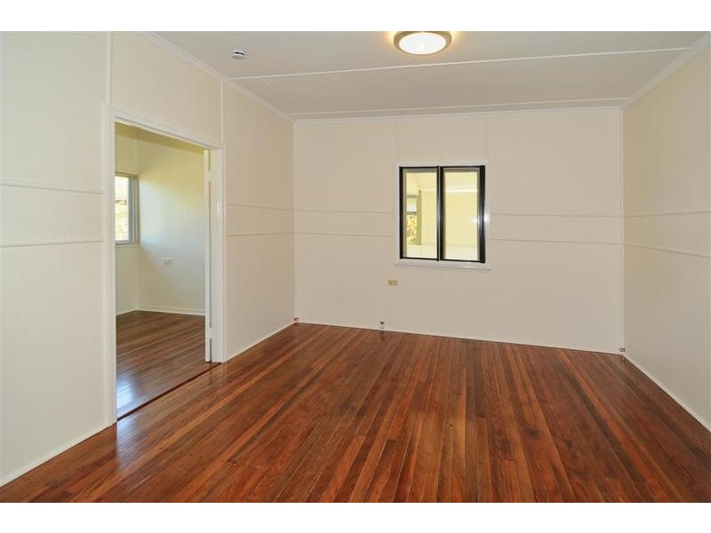 5 Fourth Avenue, Caloundra QLD 4551
