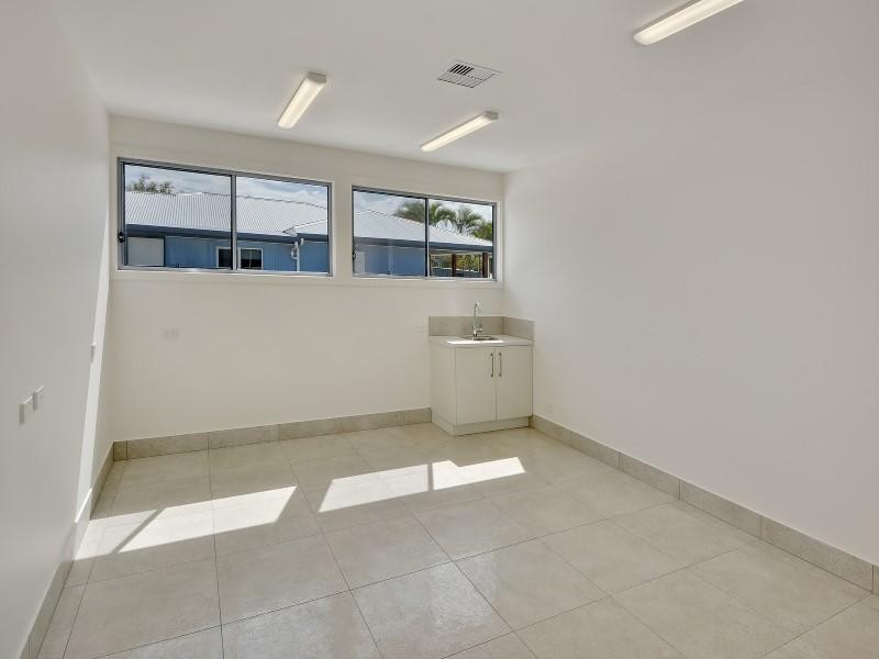7 Fourth Avenue, Caloundra QLD 4551