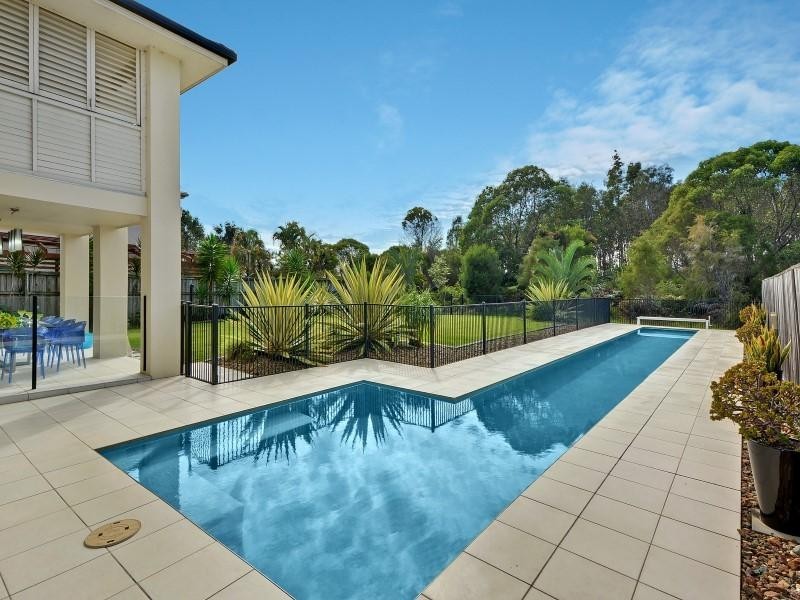 10 Francis Court, Pelican Waters QLD 4551