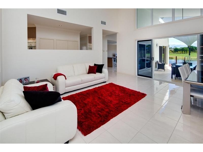 17 Francis Court, Pelican Waters QLD 4551