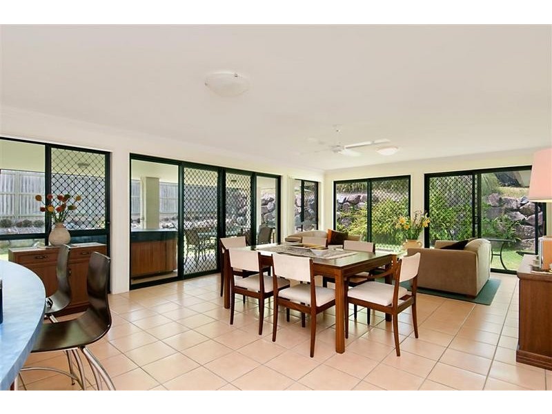 26 Gallery Place, Little Mountain QLD 4551