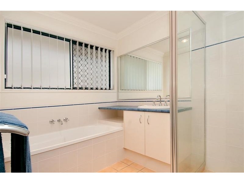 26 Gallery Place, Little Mountain QLD 4551