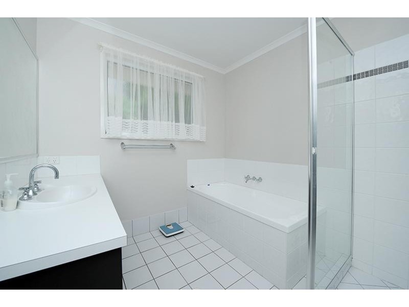 36 Gallery Place, Little Mountain QLD 4551