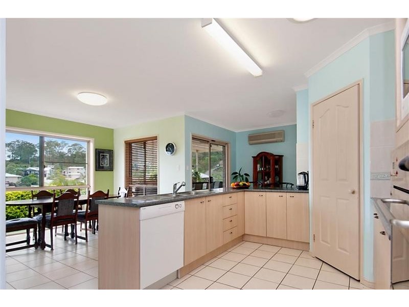 6 Gallery Place, Little Mountain QLD 4551