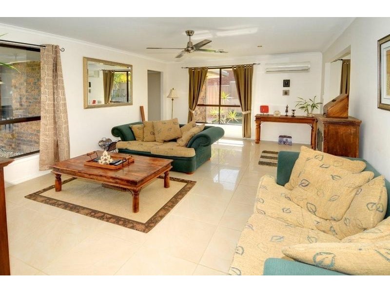 9 Gaza Court, Aroona QLD 4551