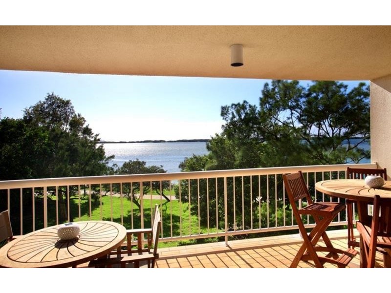 17/ 49 Landsborough Parade, Golden Beach QLD 4551