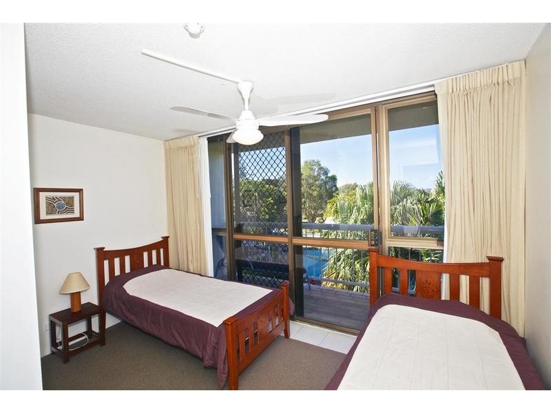 18/ 49 Landsborough Parade, Golden Beach QLD 4551