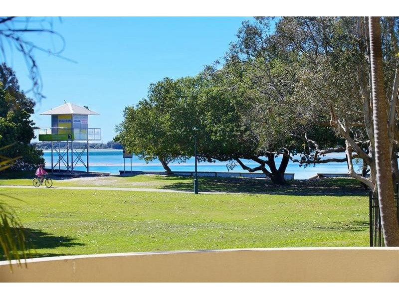 7/ 49 Landsborough Parade, Golden Beach QLD 4551