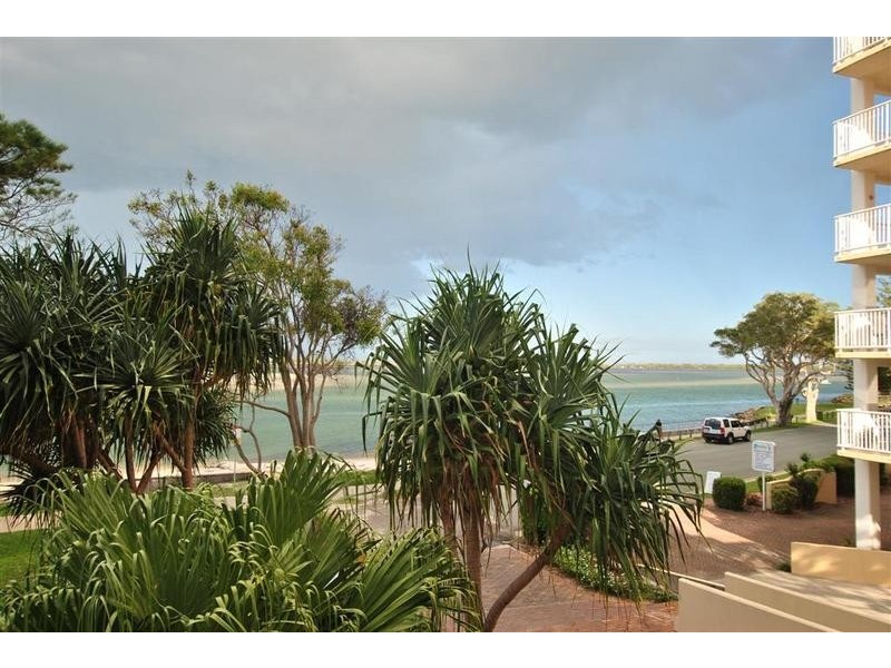 8/ 49 Landsborough Parade, Golden Beach QLD 4551