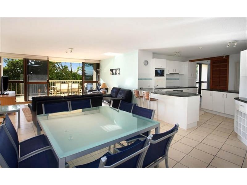 8/ 49 Landsborough Parade, Golden Beach QLD 4551