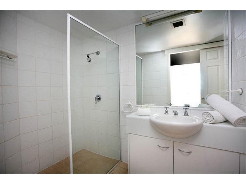 8/ 49 Landsborough Parade, Golden Beach QLD 4551