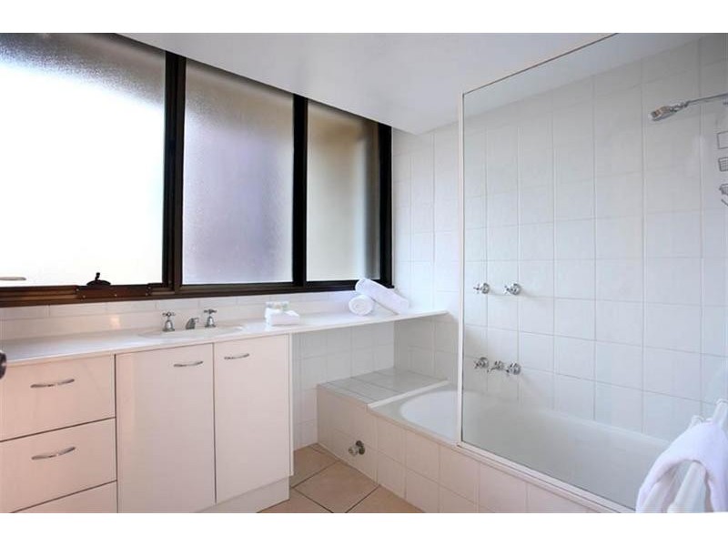 8/ 49 Landsborough Parade, Golden Beach QLD 4551