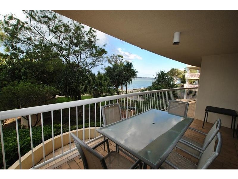 8/ 49 Landsborough Parade, Golden Beach QLD 4551