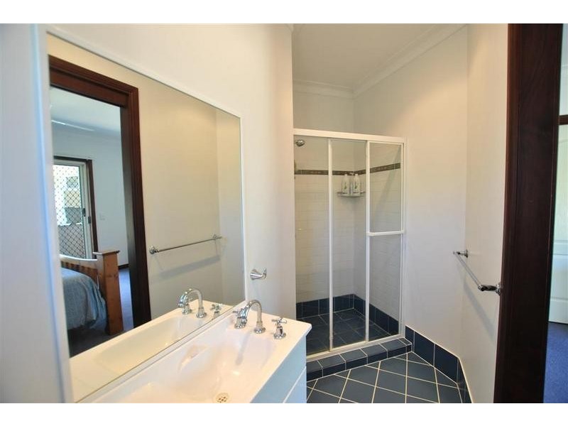 5 Ghostgum Close, Little Mountain QLD 4551