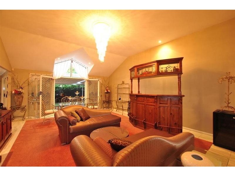 1 Gillies Close, Caloundra West QLD 4551