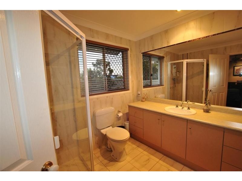 1 Gillies Close, Caloundra West QLD 4551