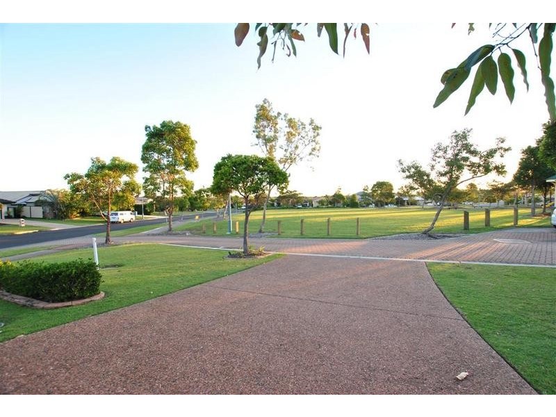 1 Gillies Close, Caloundra West QLD 4551