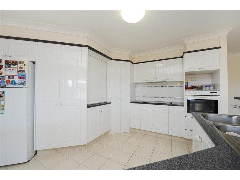 1 Gillingham Place, Pelican Waters QLD 4551