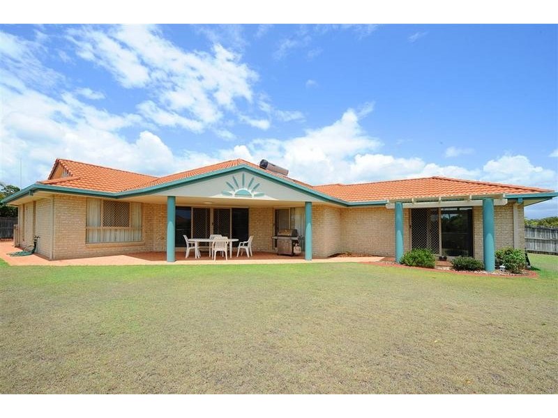 1 Gillingham Place, Pelican Waters QLD 4551