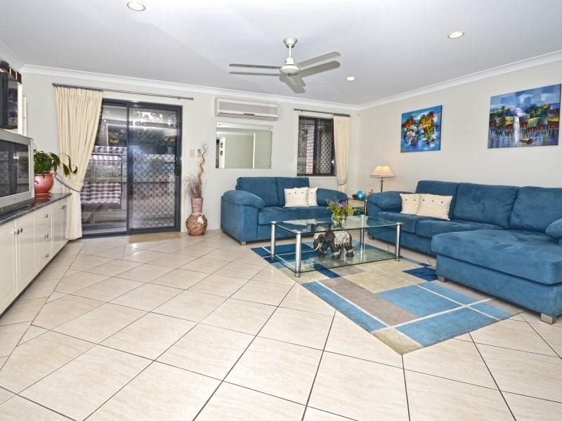 11 Gillingham Place, Pelican Waters QLD 4551