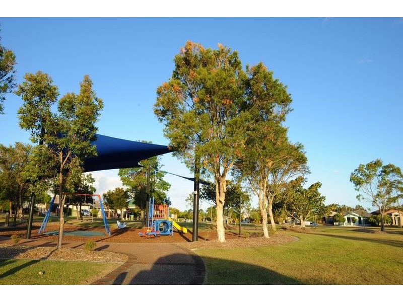 2 Glennie Close, Caloundra West QLD 4551