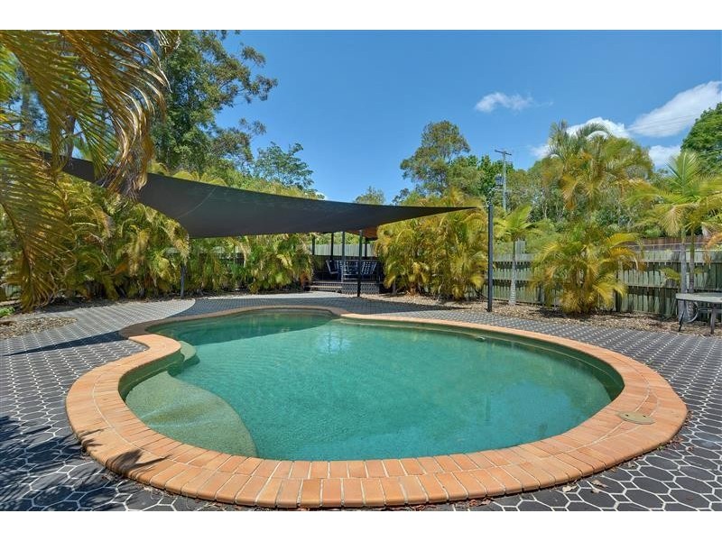 299 Glenview Road, Glenview QLD 4553