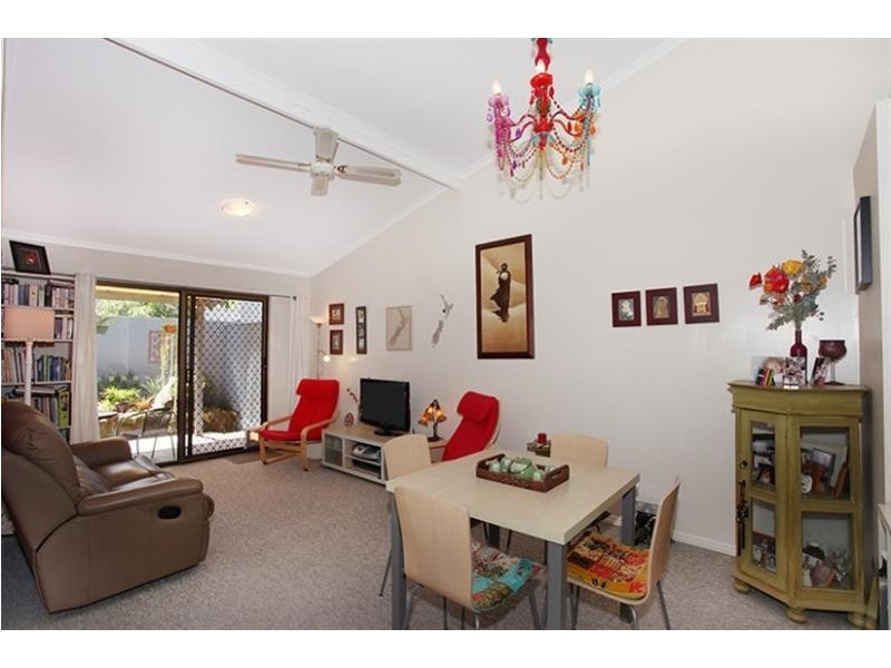 8/ 12A Gloucester Road, Buderim QLD 4556