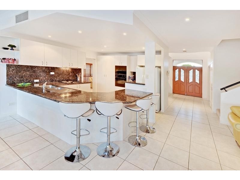 6 Godwin Place, Pelican Waters QLD 4551