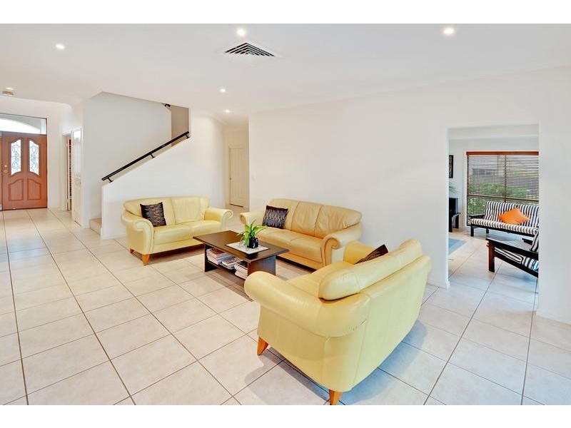 6 Godwin Place, Pelican Waters QLD 4551