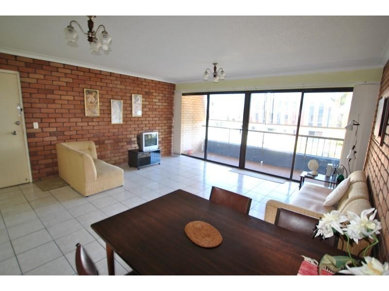 4/ 43 Lower Gay Terrace, Caloundra QLD 4551