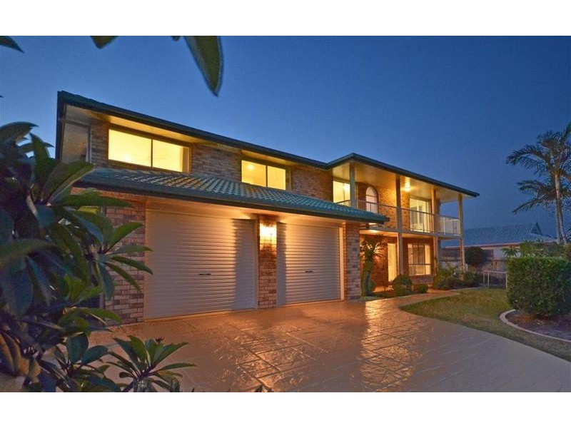 2 Grace Court, Pelican Waters QLD 4551