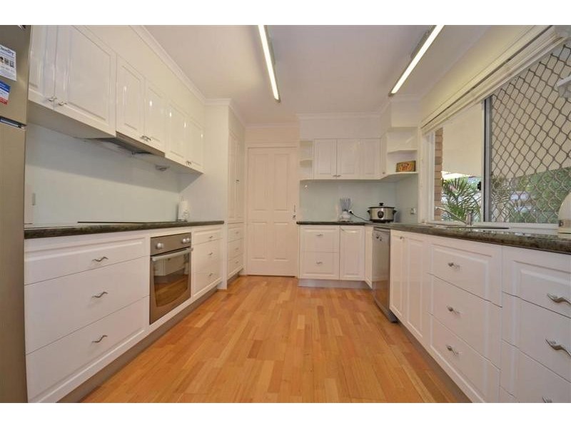 2 Grace Court, Pelican Waters QLD 4551