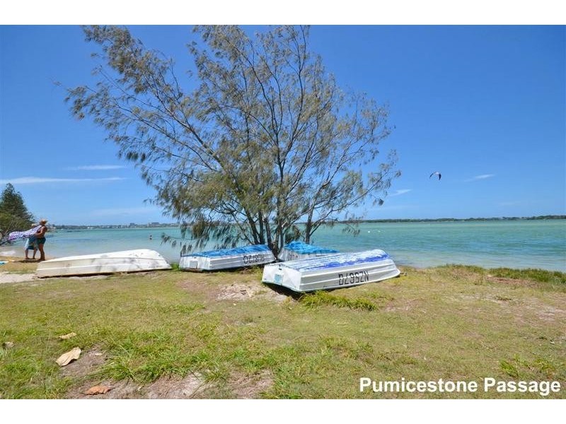 2 Grace Court, Pelican Waters QLD 4551