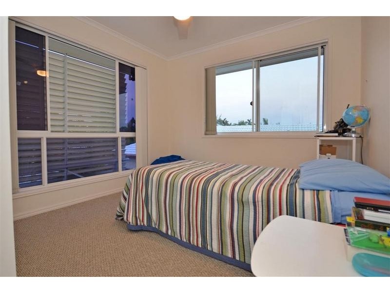 2 Grace Court, Pelican Waters QLD 4551