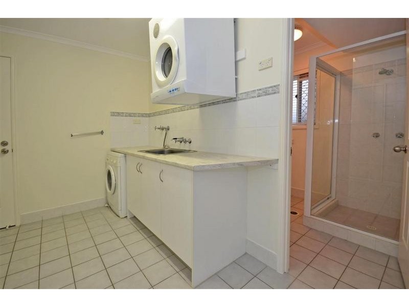 2 Grace Court, Pelican Waters QLD 4551