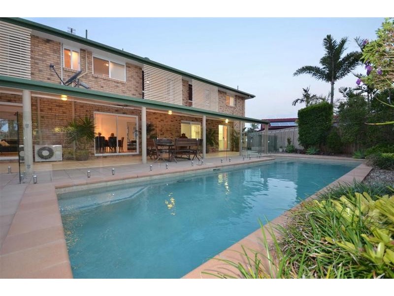 2 Grace Court, Pelican Waters QLD 4551