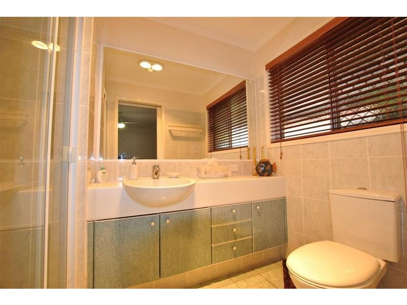 16 Gradorean Street, Pelican Waters QLD 4551