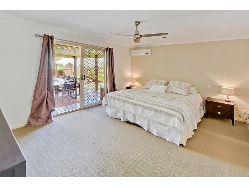 1 Greensboro Place, Little Mountain QLD 4551