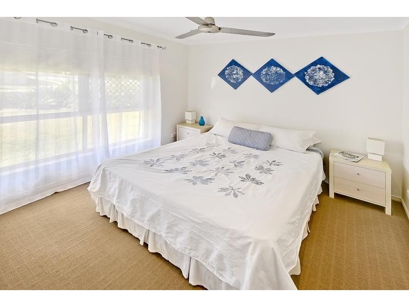 1 Greensboro Place, Little Mountain QLD 4551