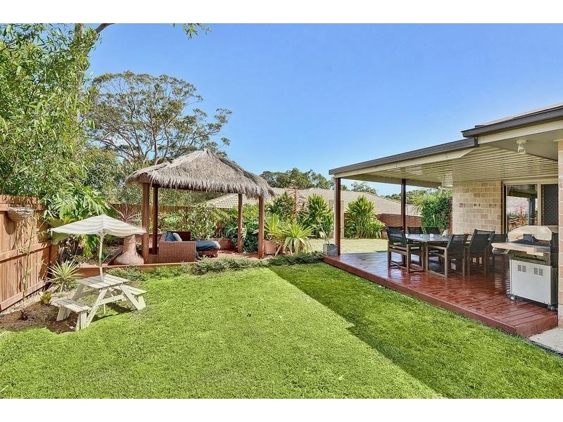 1 Greensboro Place, Little Mountain QLD 4551