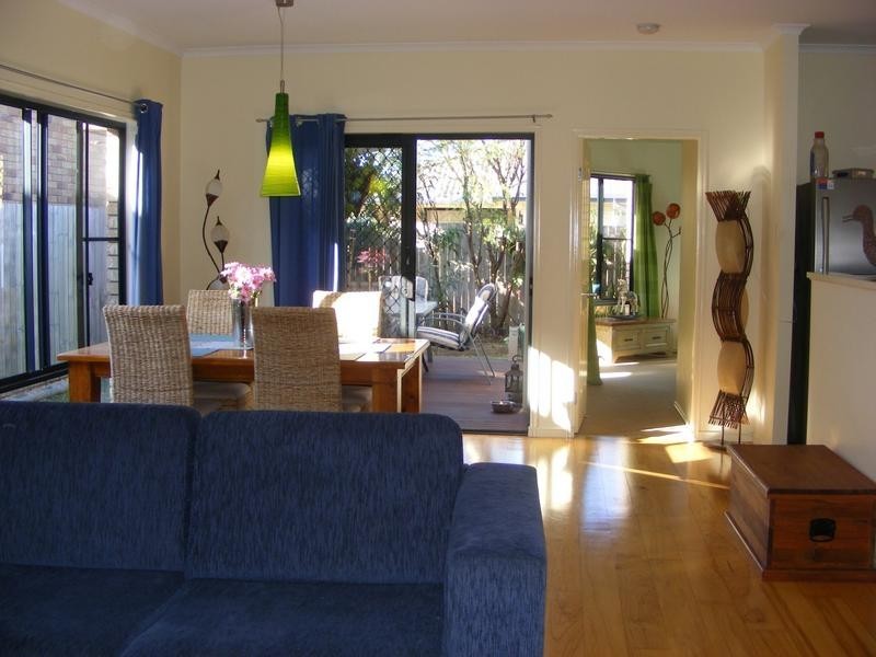 18 Griffin Crescent, Caloundra West QLD 4551