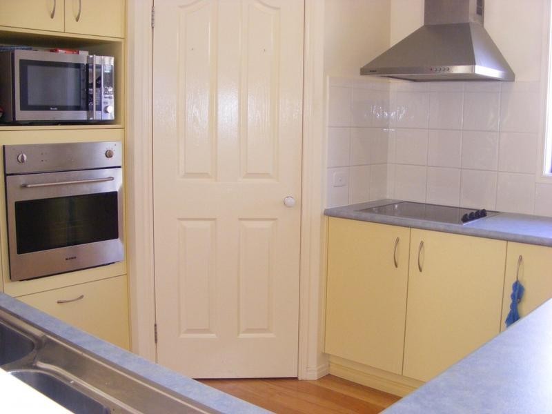 18 Griffin Crescent, Caloundra West QLD 4551