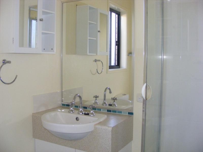 18 Griffin Crescent, Caloundra West QLD 4551