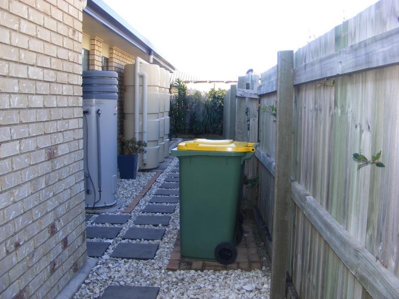 18 Griffin Crescent, Caloundra West QLD 4551