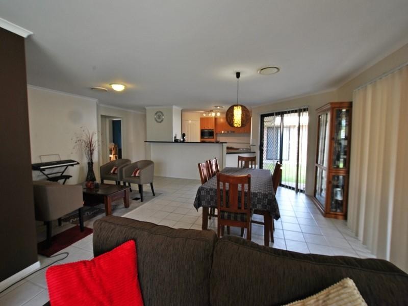 Little Mountain QLD 4551