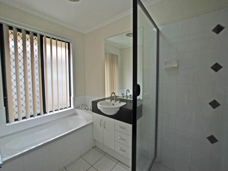 Little Mountain QLD 4551