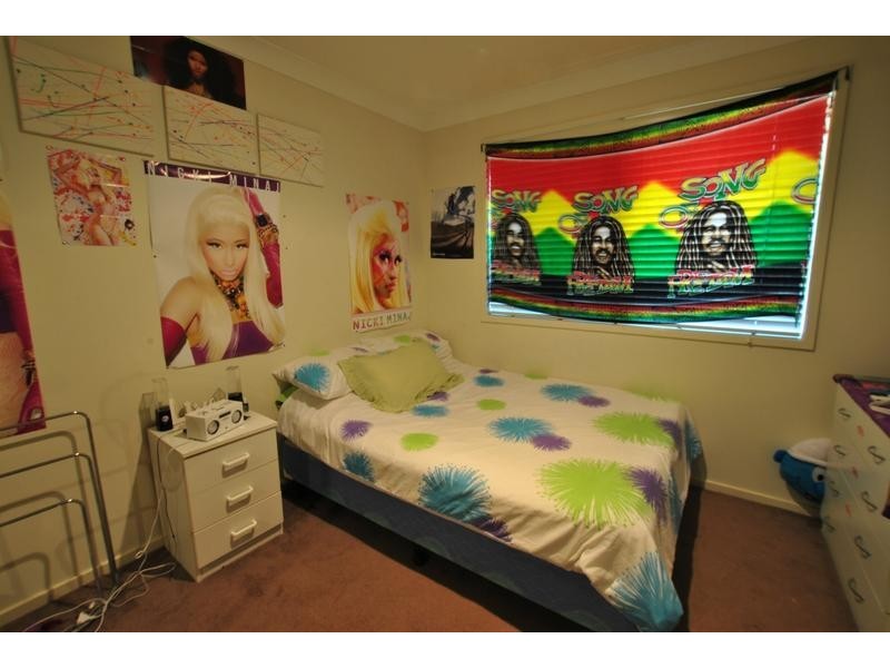 8 Gumview Place, Little Mountain QLD 4551