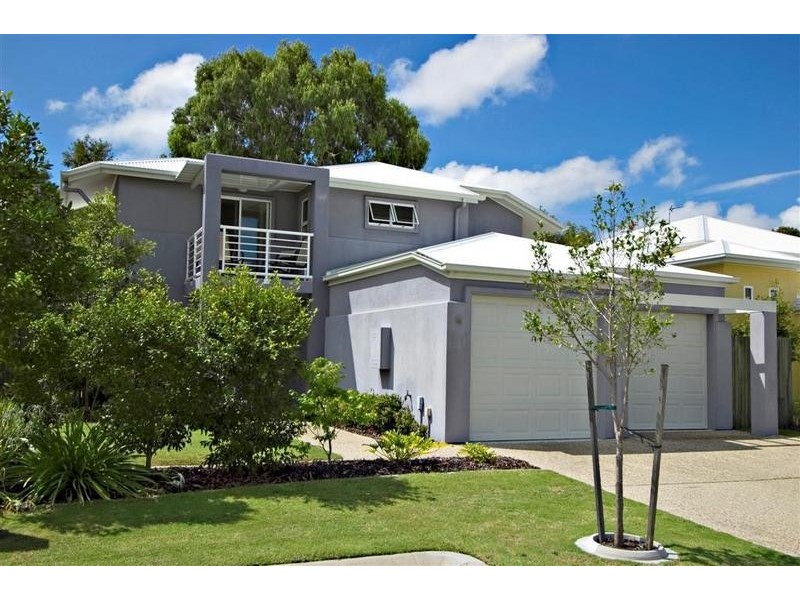 18/ 1 Harbourlights Way, Pelican Waters QLD 4551